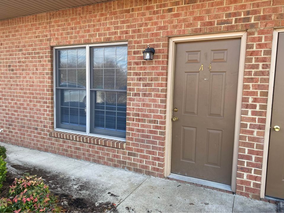 201 Aqueduct Drive - A-4