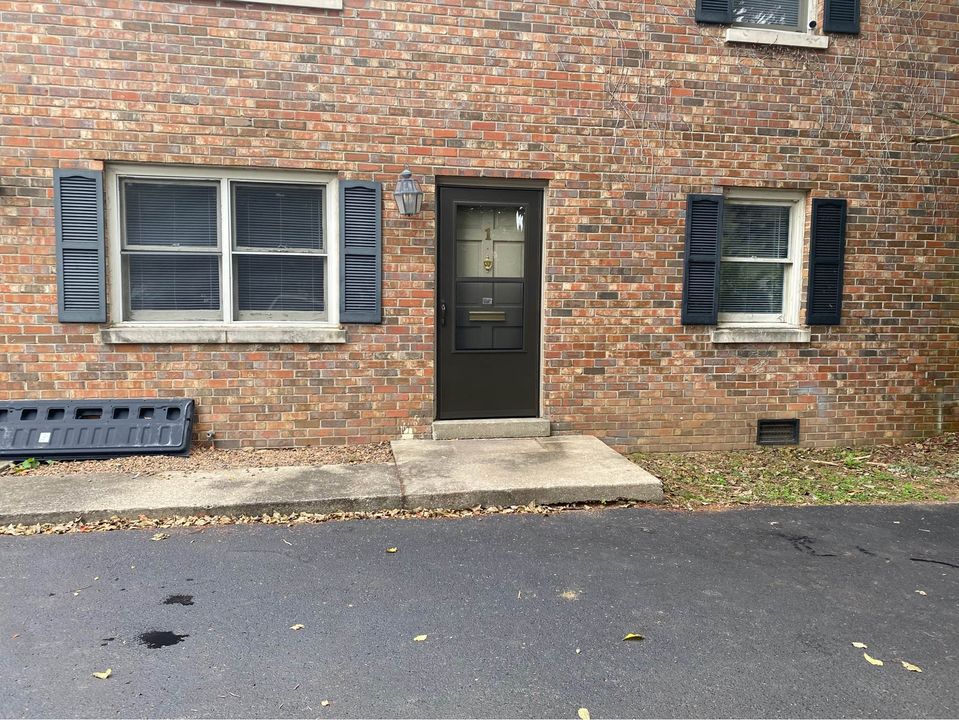 314 1/2 High St.